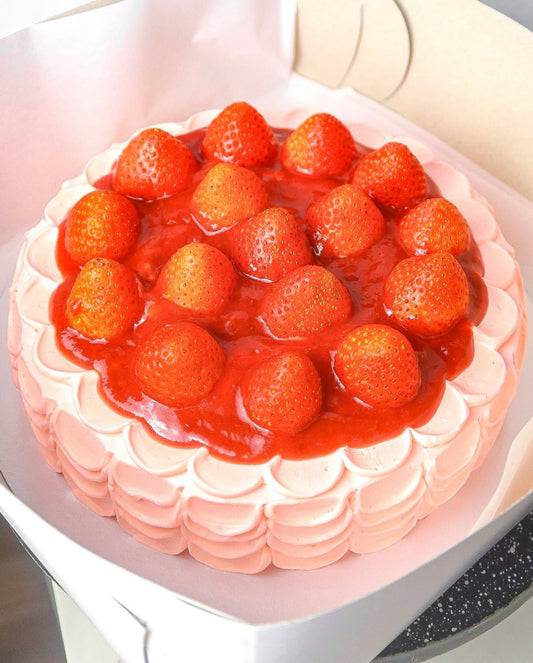 Vanilla Strawberry Overload Cake (Pre-order: 3-Day Lead Time)