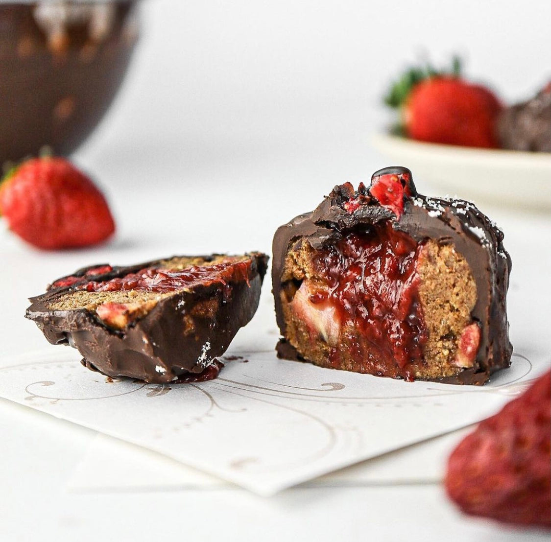 Chocolate Strawberry Pea Protein Ball (available in sugar-free chocolate coating)