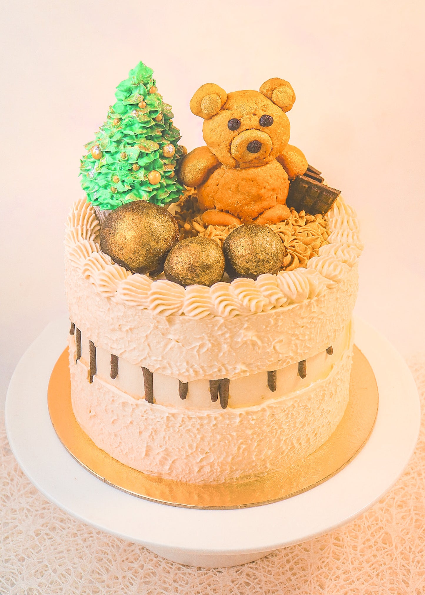 Teddy's Christmas Tree: Dates Mocha Chocolate Cake 6"x5" (Pre-order for December)