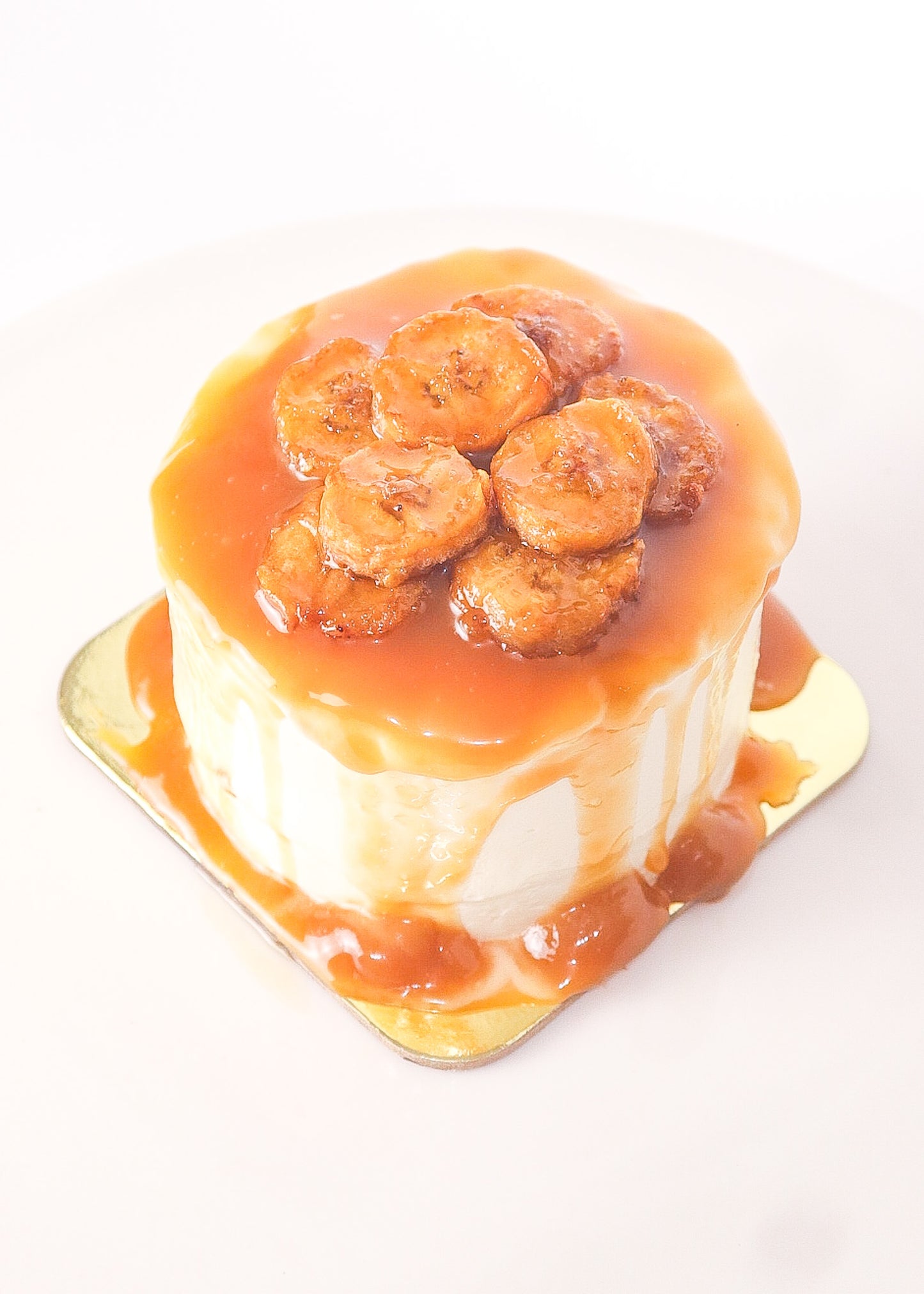 Holiday Fruit Cakes (Assorted Box of 4, 3.5- Inch Cakes) - (3-day Lead Time)