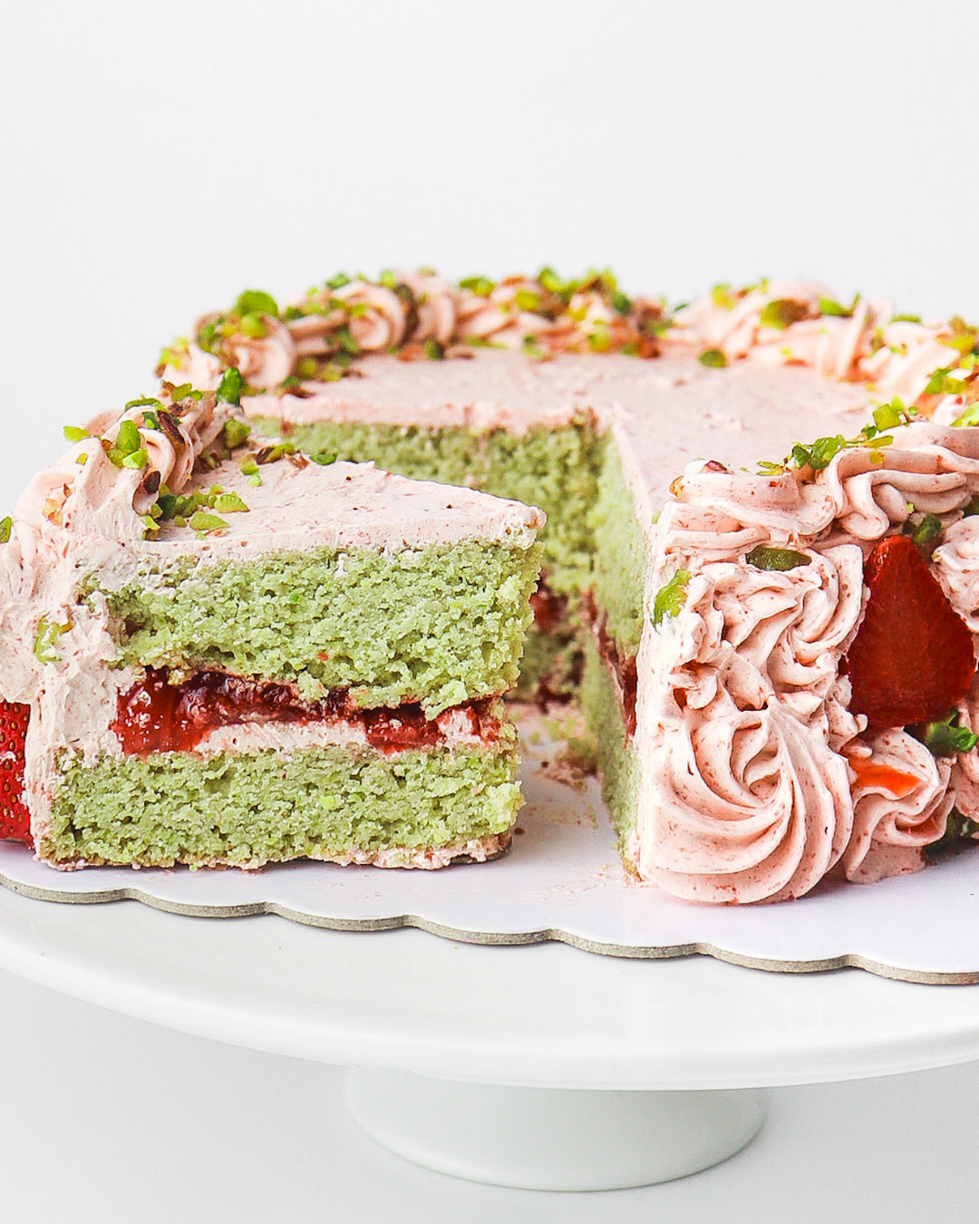 Strawberry Pistachio Cake 8"
