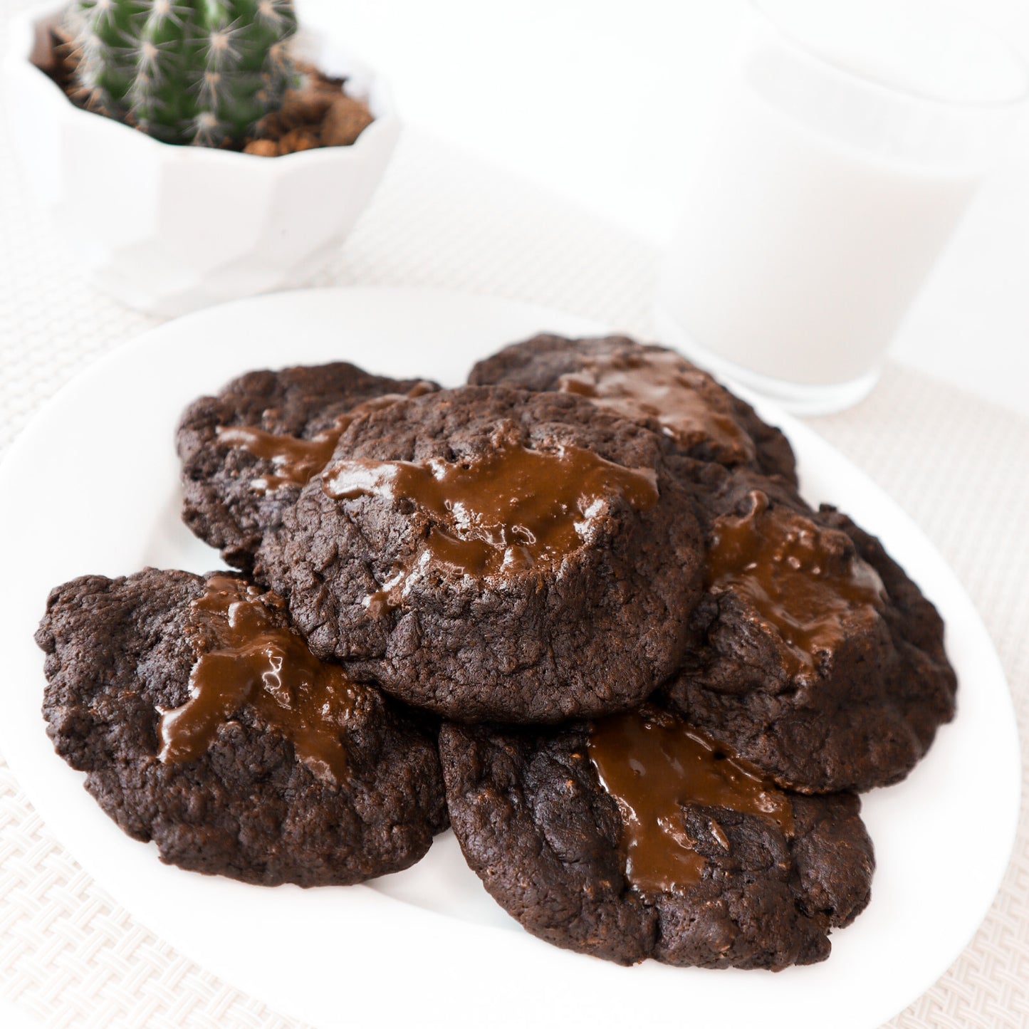 TOP-SELLER! - Dark Lava Cookies (coconut sugar sweetener)